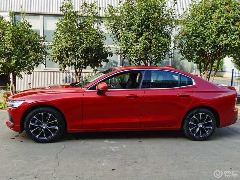 经过大半年的选车之路最终情定沃尔沃s60熔岩红