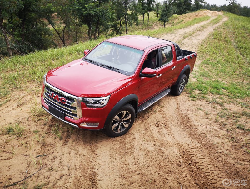 小众但很亮眼的红色江淮皮卡