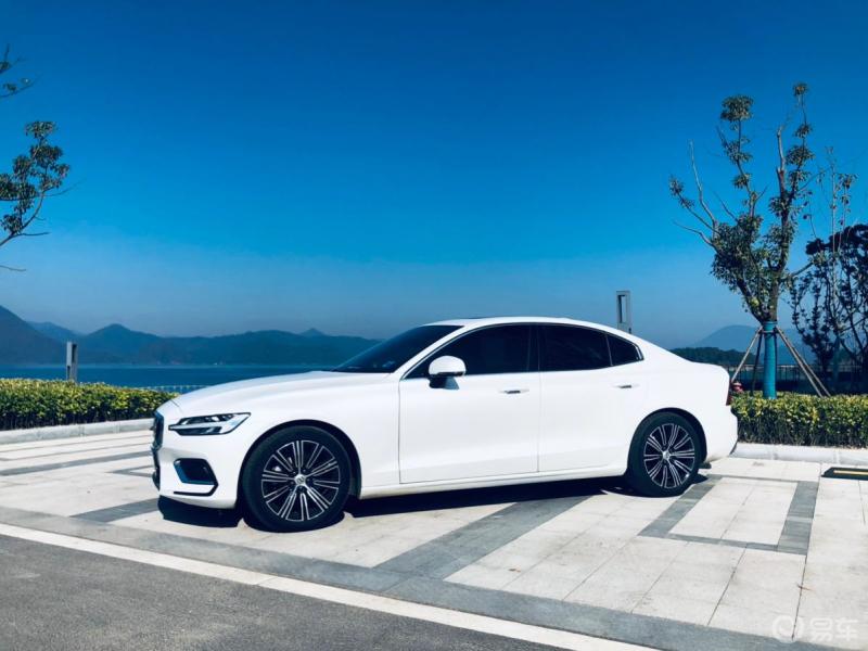 体验厂家安排的沃尔沃s60北极星版本活动