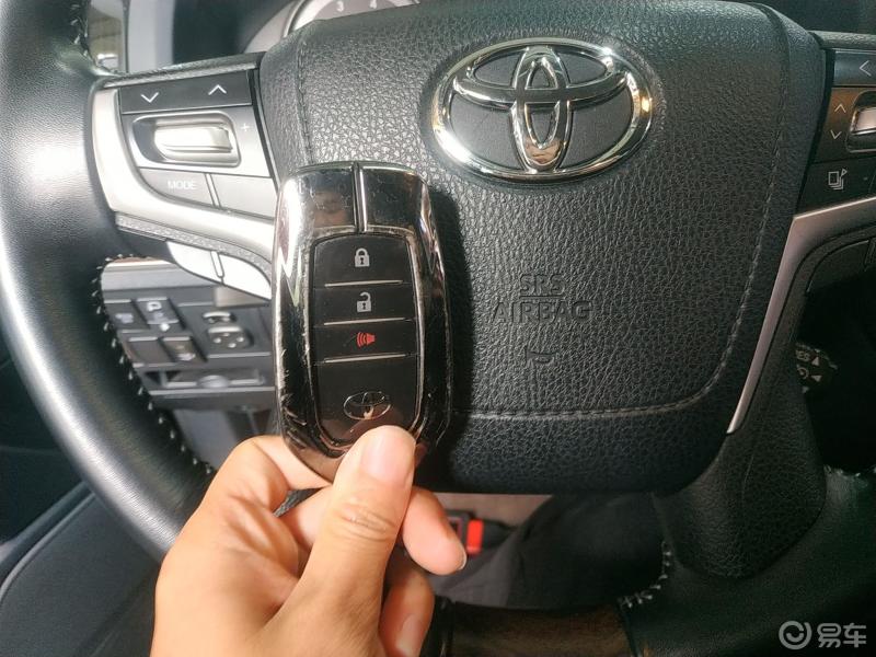 兰德酷路泽真的是一款经典中的越野车吗它的越野能力真的比路虎还要强