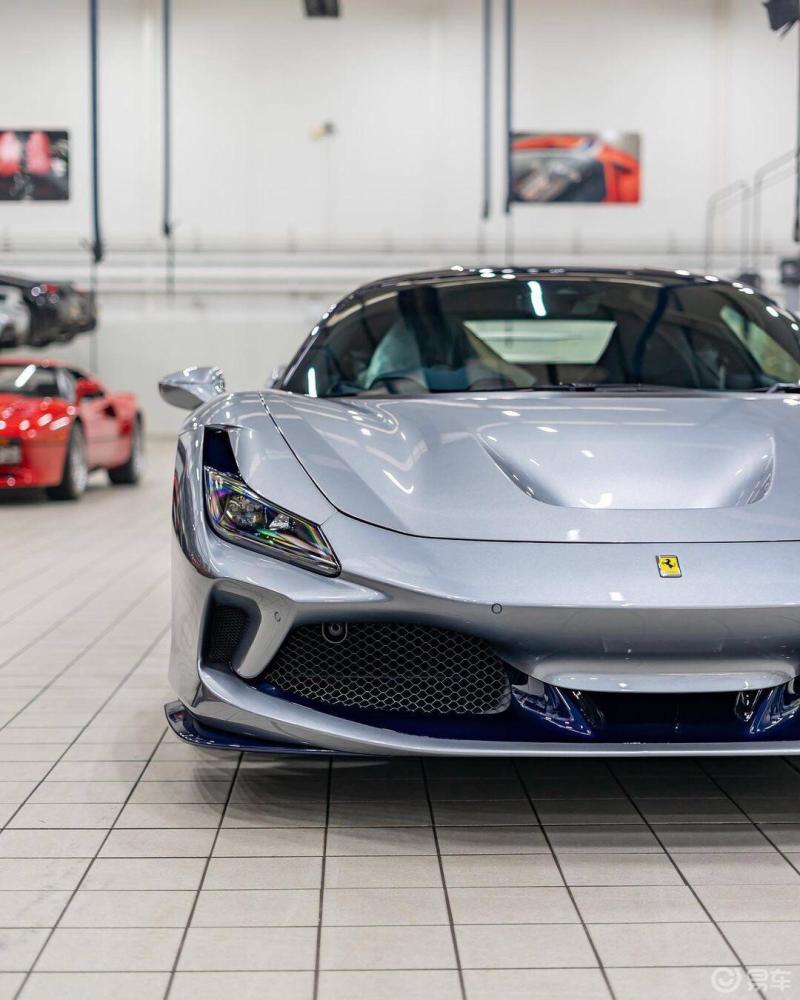 法拉利ferrari f8 tributo