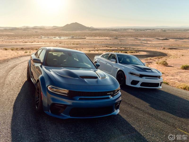 道奇战马改装宽体轮眉charger升级gtawd地狱猫srt机盖前后包围