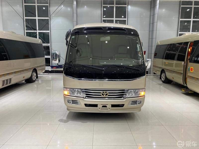丰田考斯特12座头等舱 丰田考斯特中巴车