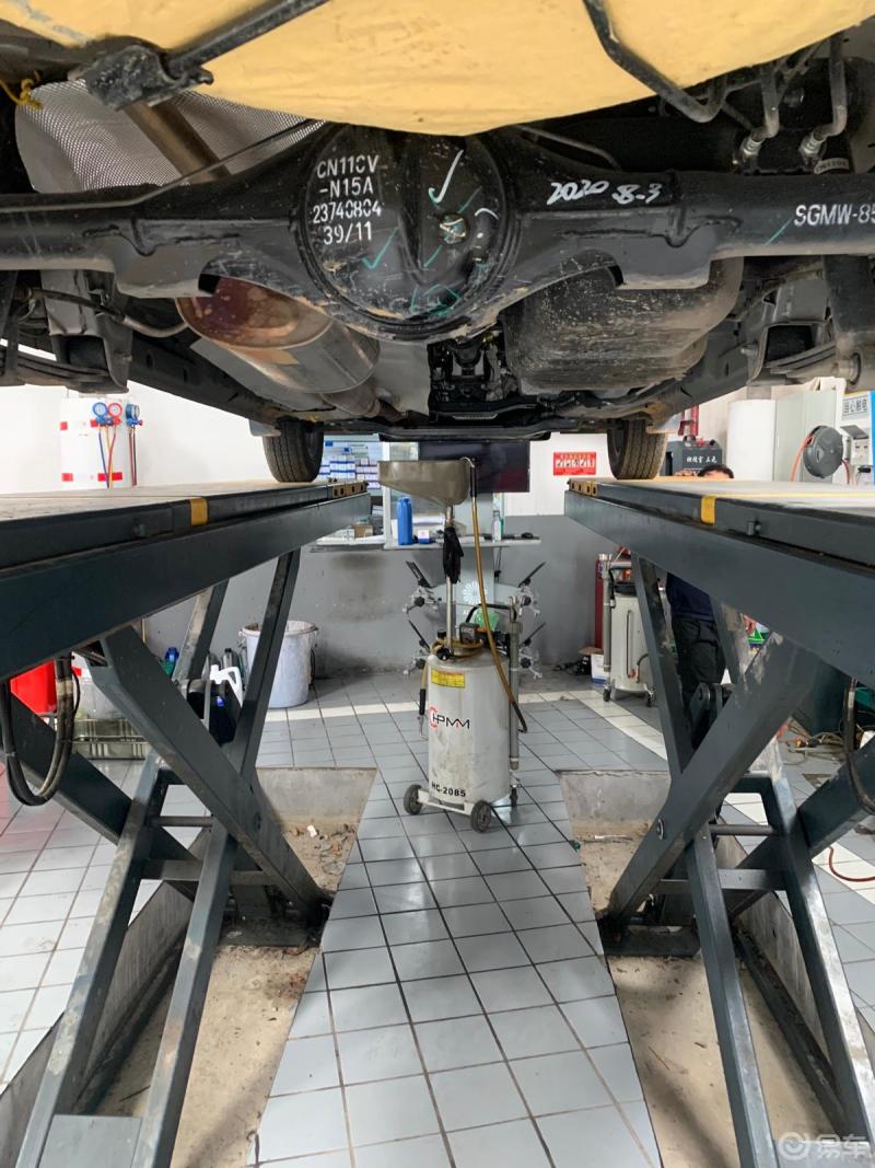 2020五菱宏光v之底盘隔热