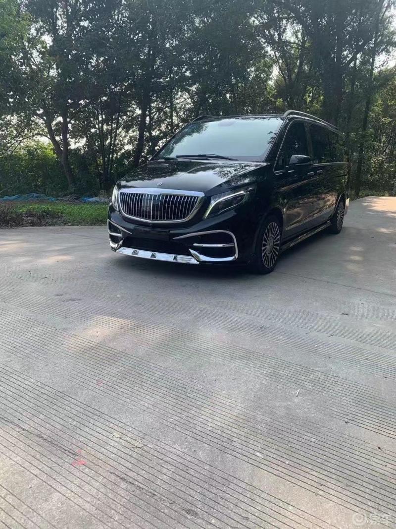 奔驰v级威霆迈巴赫荣耀版套件