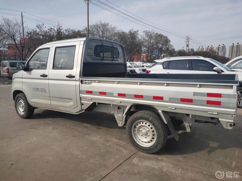 五菱荣光新卡您的招财卡