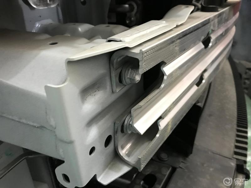 眼见为实亲眼见到的全新卡罗拉前后防撞梁用料讲究诚意满满