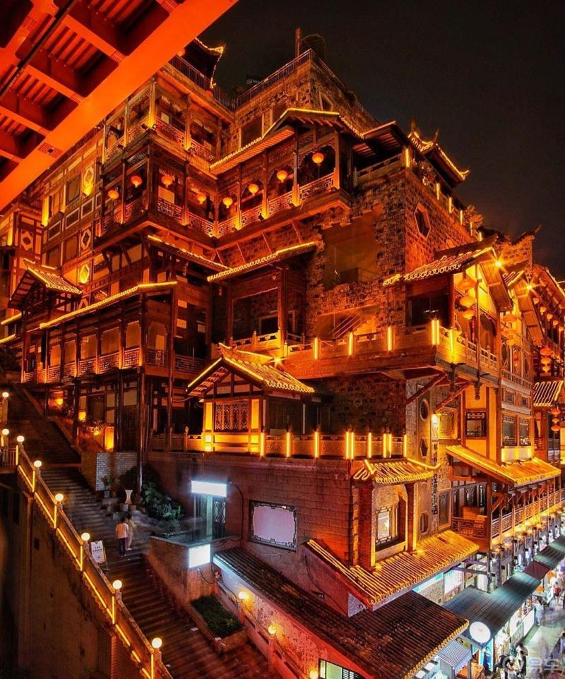 超级值得一去的洪崖洞