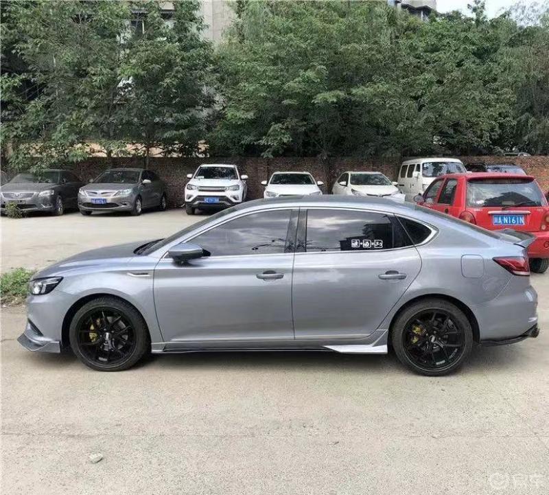 来一波街拍的名爵5和名爵6.没办法啦!