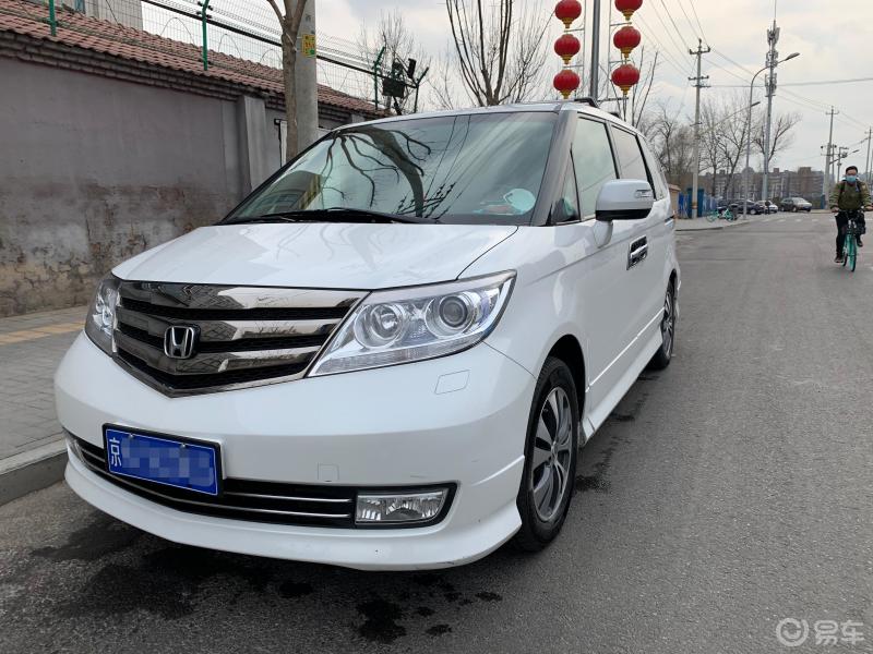 2015款艾力绅16年上牌个人精品车况淘老艾的朋友看过来