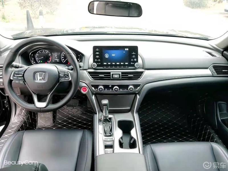 19款本田雅阁配置齐全一键启动倒车影像电动天窗双电动座椅多功能方向
