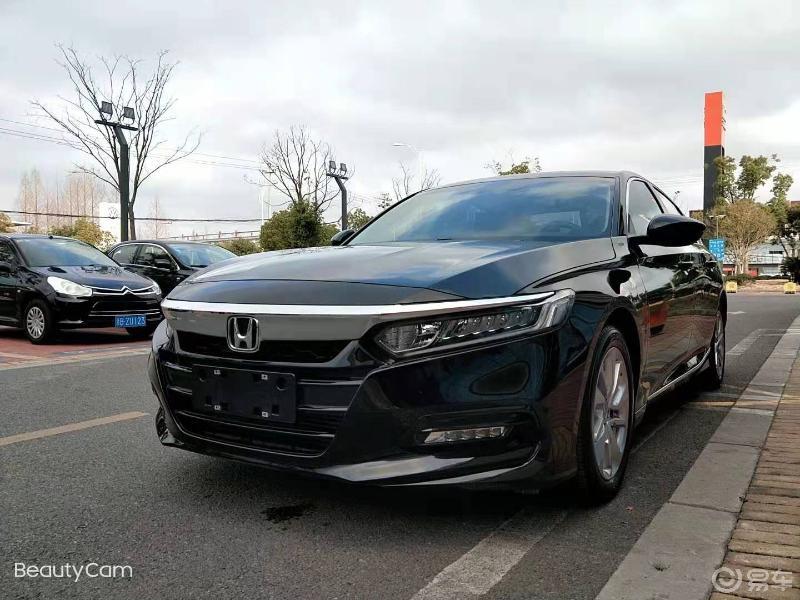 19款本田雅阁配置齐全一键启动倒车影像电动天窗双电动座椅多功能方向