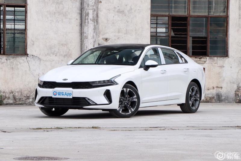 第一次看到实车……白色k5凯酷,_起亚k5社区_易车社区