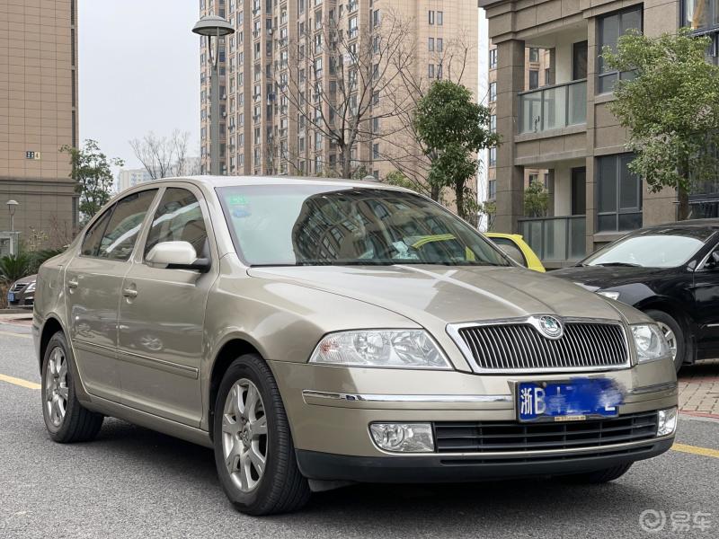 07年7斯柯达明锐自动挡天窗车况原版20排量一手车后排遮阳