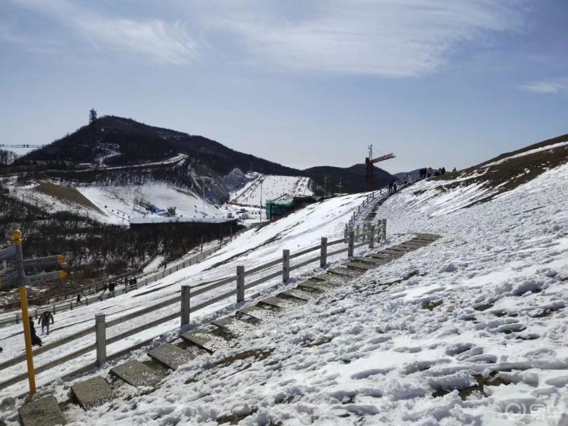 自驾游浙江云上草原看美丽雪景，感受不一样的冬天，过雪路登高山坐雪地胎，美丽的神话_星途凌云社区_易车社区
