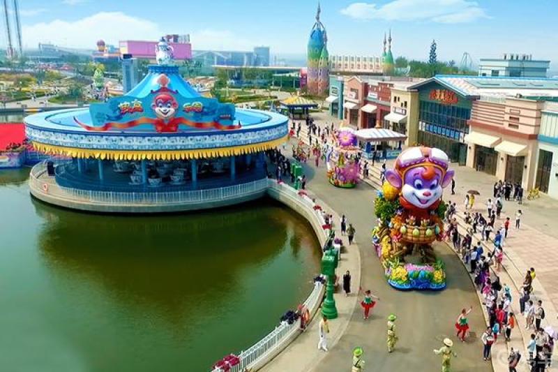 夏日的避暑胜地抚顺热高乐园