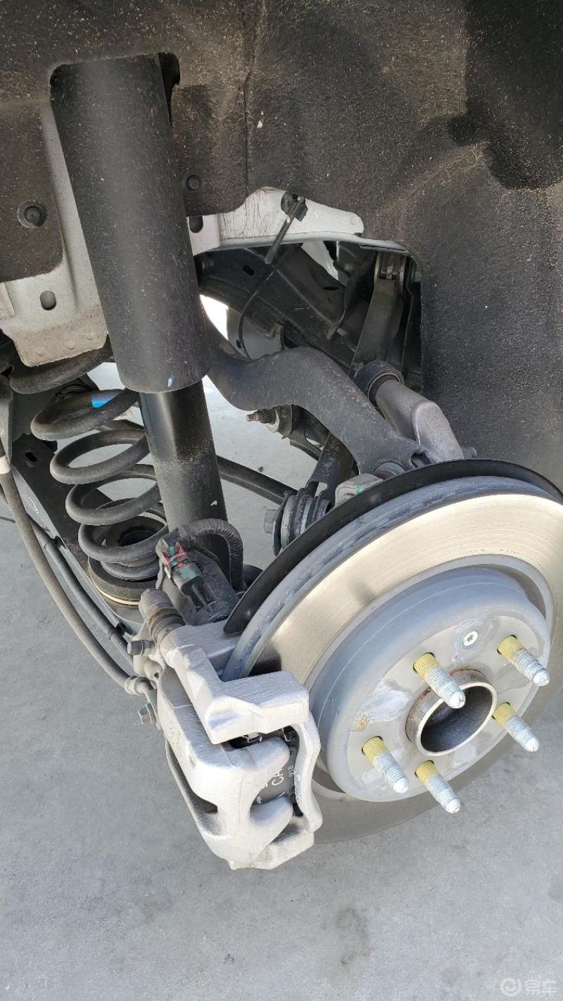 xt4的后悬挂,5连杆!