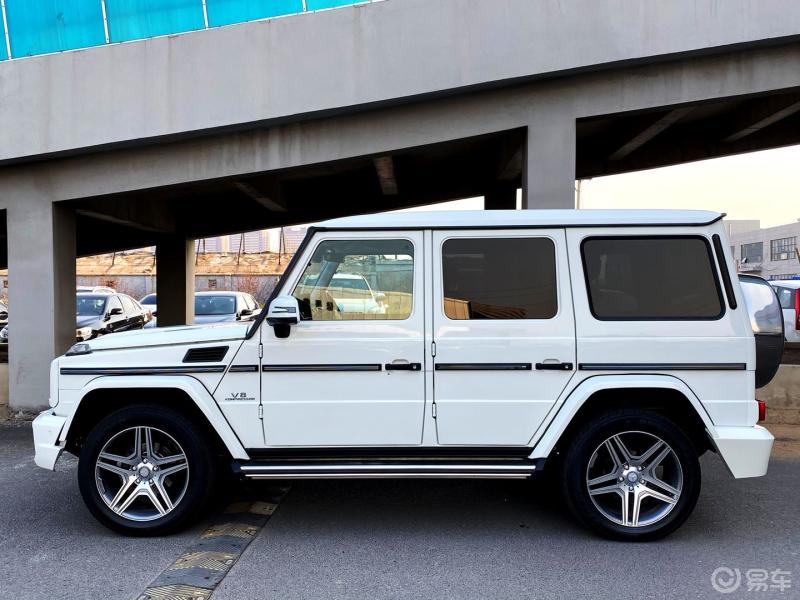 豪华的白色大g.