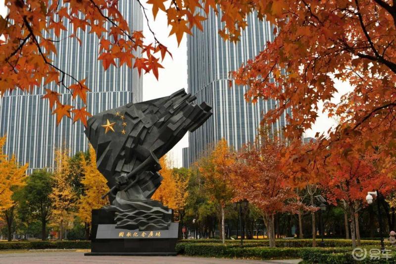国歌展示馆位于上海市杨浦区荆州路151号于2009年落成并对外开放新馆