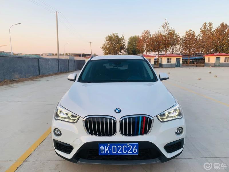 帅气的小车宝马x1.