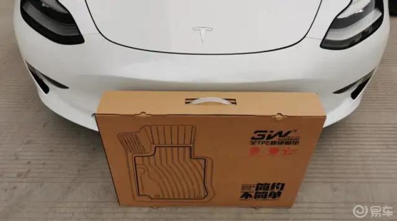 新車必備的車品開箱體驗說說特斯拉的腳墊吧新車都不送腳墊因為目前市