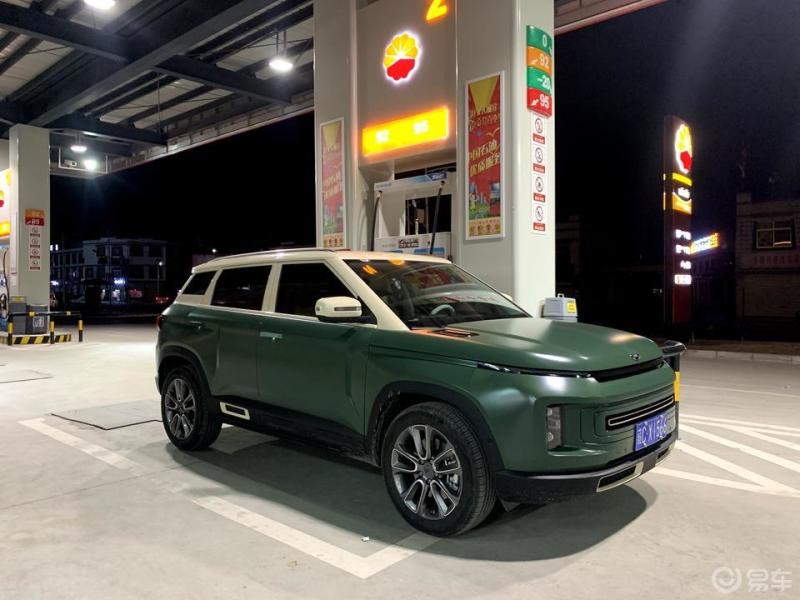 车聚潮酷吉利icon车身颜色主要是50灰和白很多改了颜色的车衣也是很多