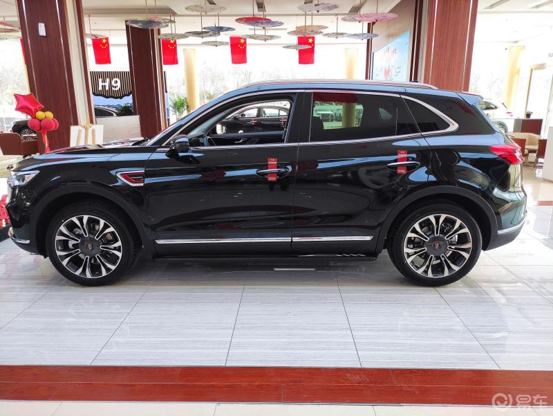 每日一帖红旗hs5采用了红旗最新的设计理念整体外观给人以奢华和大气