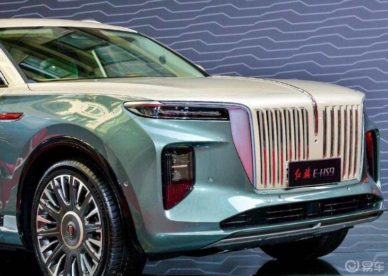 2021上海车展现场,全新推出的红旗e-hs9敦煌艺术版车型,闪耀亮相亮