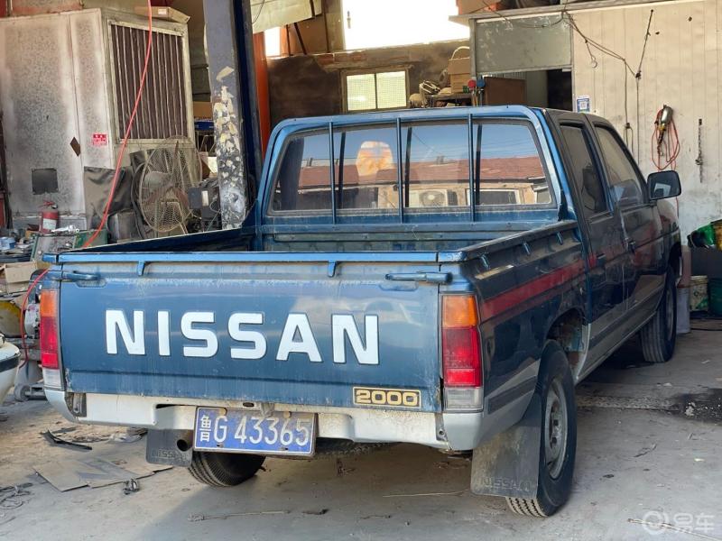 每日一帖90年代的老车经典的皮卡车当年也算皮卡车里的高端东西满满的