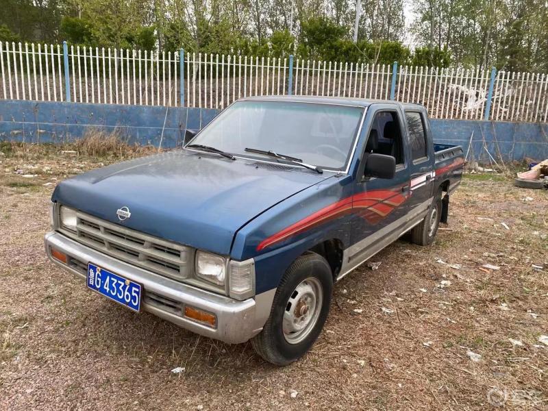 每日一帖90年代的老车经典的皮卡车当年也算皮卡车里的高端东西满满的