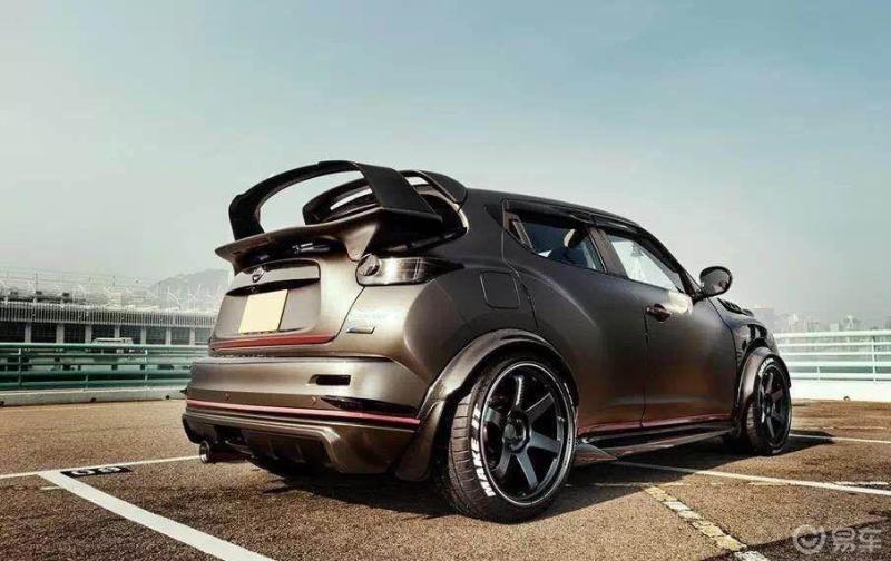 每日一帖#英菲尼迪esq这款车天生就是改装坯子,尾翼,轮眉,轮毂…侣