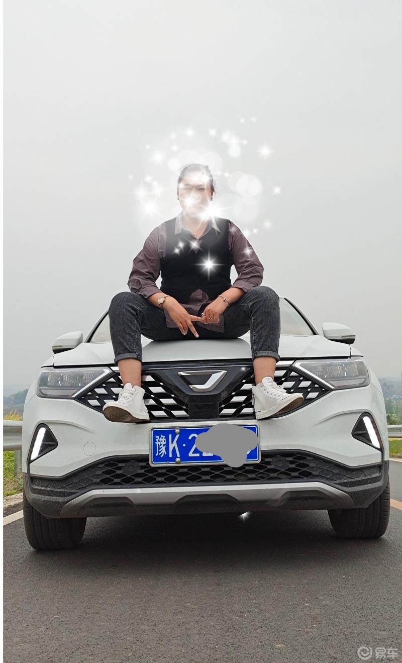 日常爱车创意拍摄/引擎盖能坐吗?