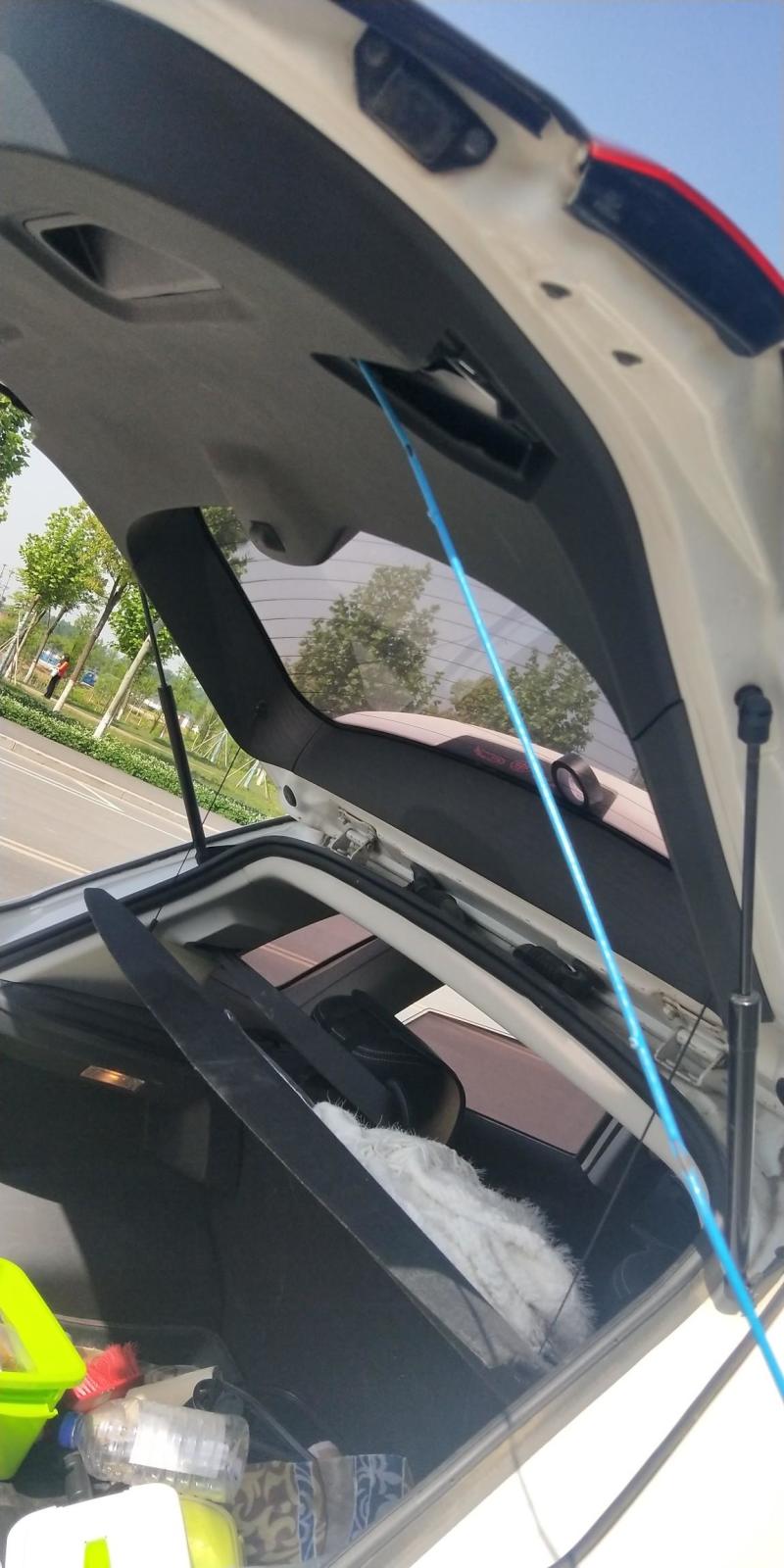 奔腾x40倒车灯加装