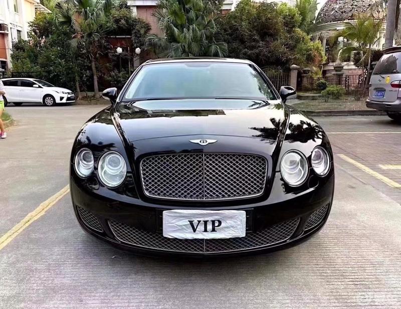 每日一帖# 豪车宾利飞驰,这气场真的太强大了,在路上很稳重的感觉.