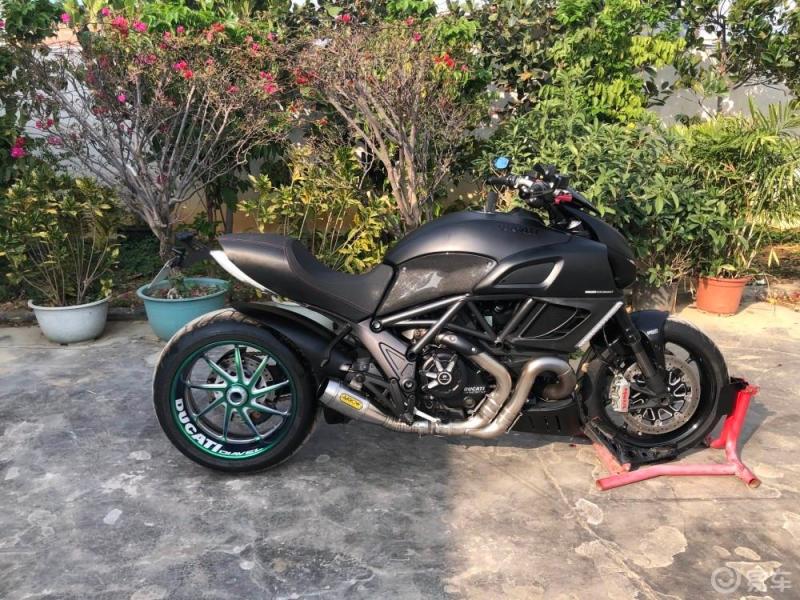 機車夢杜卡迪大魔鬼1200cc