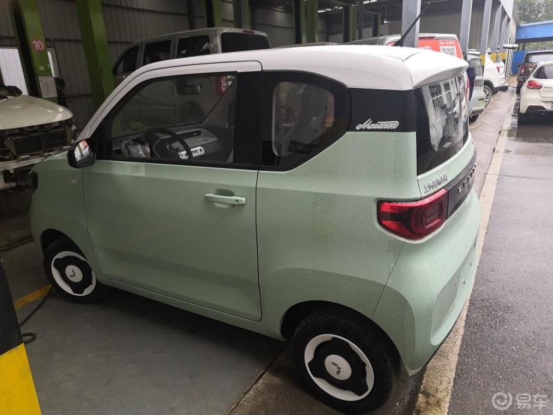 看看新款宏光mini电动车马卡龙