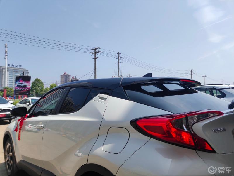 小姐姐的奕泽,白车黑顶,x上线啦