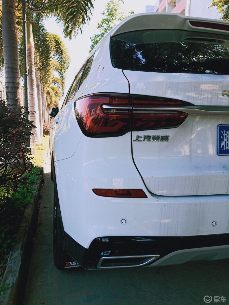 每日一帖荣威银标帅气时尚潮流的suv适合年轻人一点