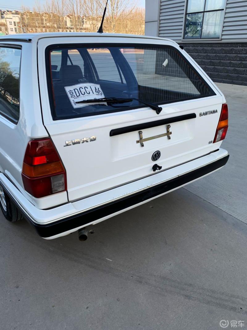 每日一帖街拍经典的桑塔纳旅行版现在都可以做收藏的玩物了底盘高的