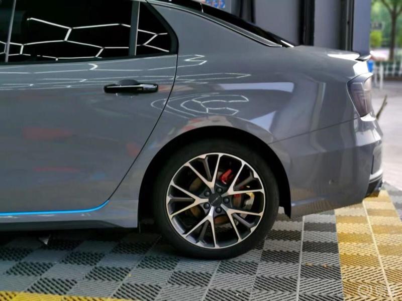 牛仔蓝改色案例,豪华改运动双拼纳多灰_沃尔沃xc40/沃尔沃xc40 纯电动