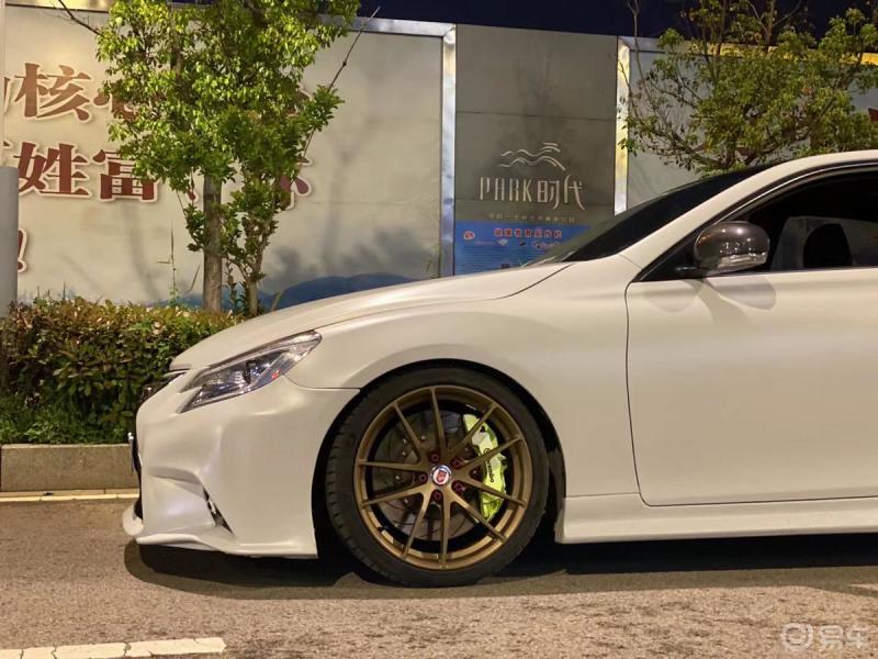 丰田锐志改轮毂这个效果怎么样你们觉得好看就行我随意