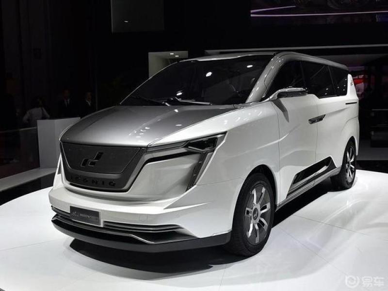 汽车也开始看脸吃饭了#车型:艾康尼克7在外观方面来看,艾康尼克7系