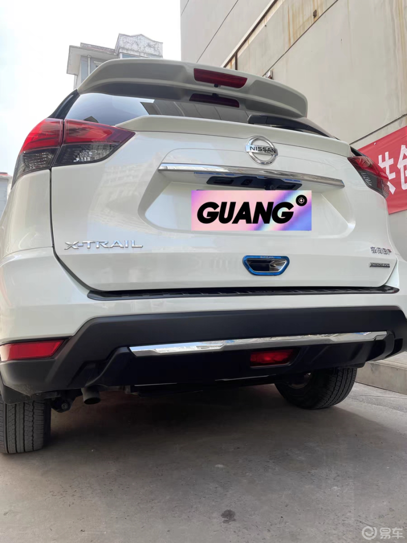 那些年你追过的汽美#车型:奇骏加装类型:后尾门镀铬饰条加装价格:58