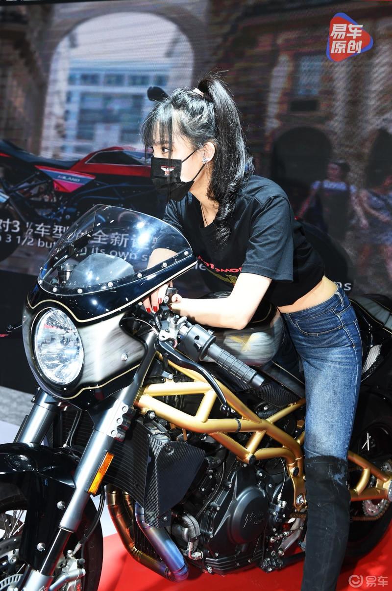 不止汽车展可以看姐姐摩托车展更精彩