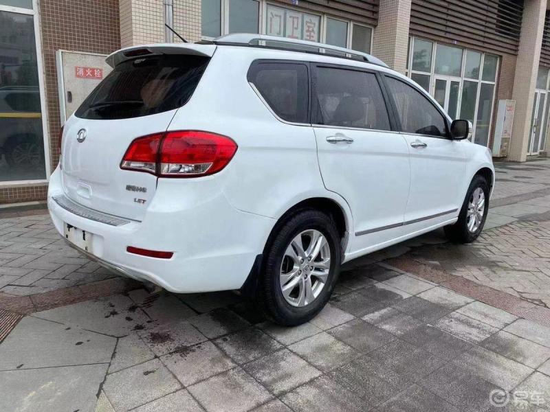 汽车也开始看脸吃饭了车型哈弗h6这台老款的哈弗h6还使用的老款的长城