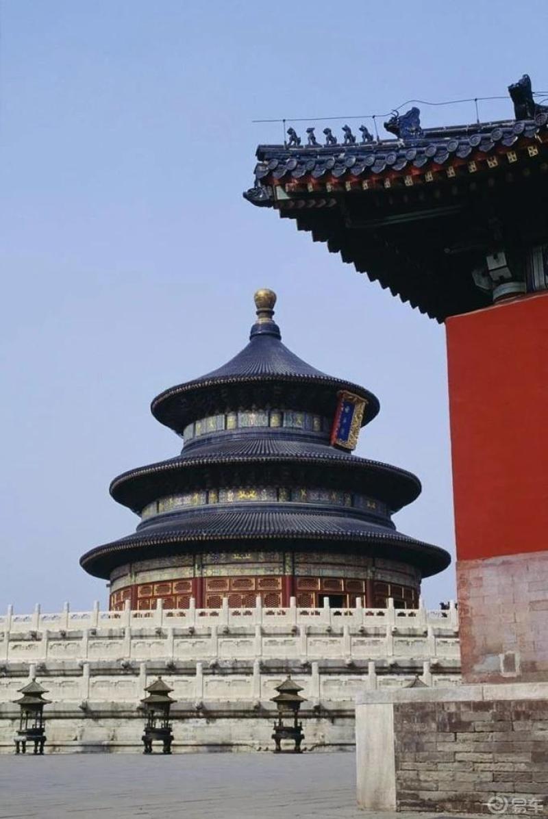 北京天坛天坛是帝王祭天的地方,建筑布局呈"回"字形,北高南低这表示天