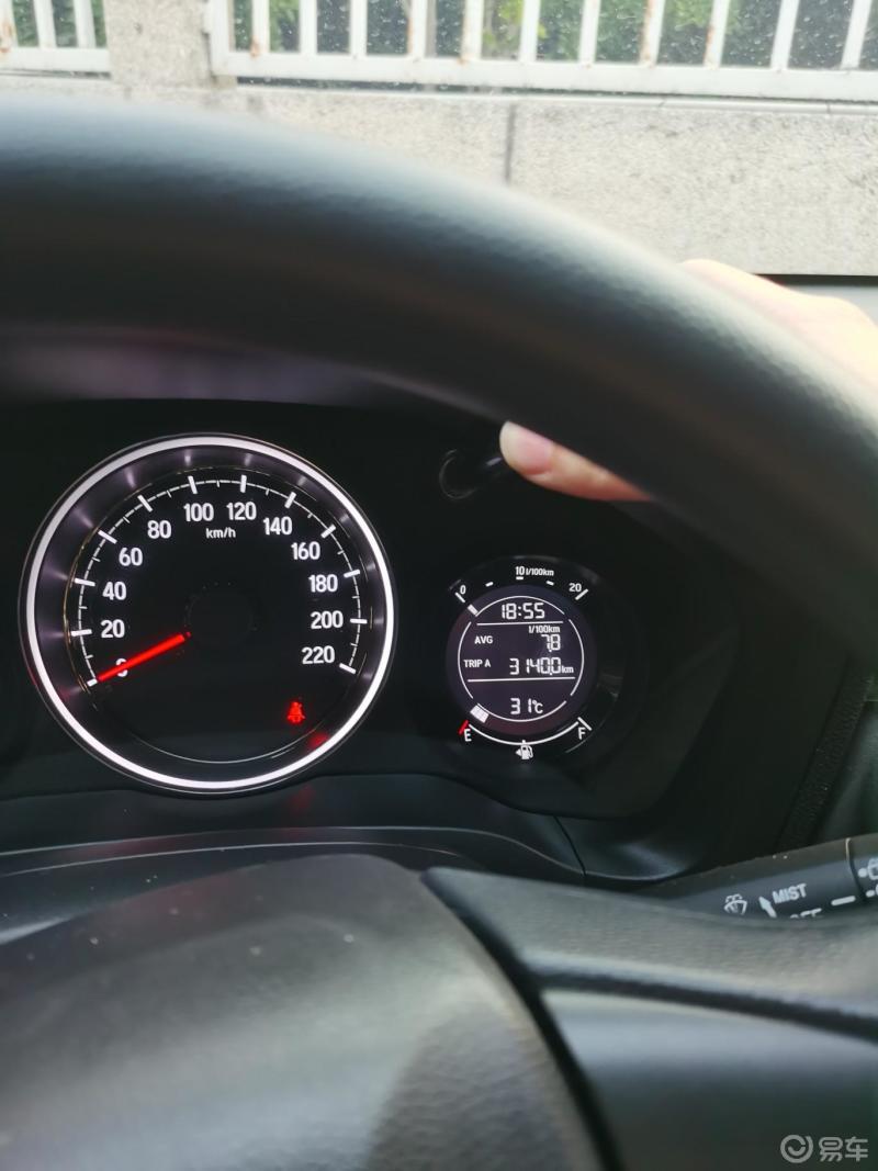 xrv仪表盘小黑棍子也么用17款15保养4回了两年跑了一万二油耗一直是8