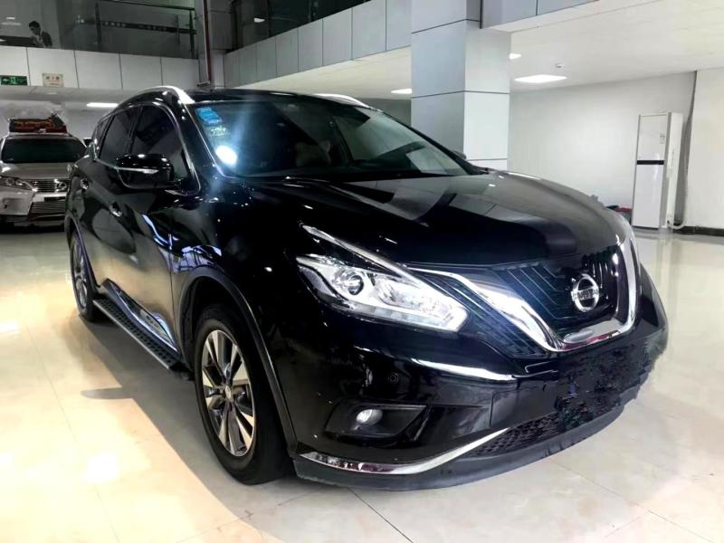 每日一帖黑色日产楼兰风采依旧这不需要靠脸吃饭的车