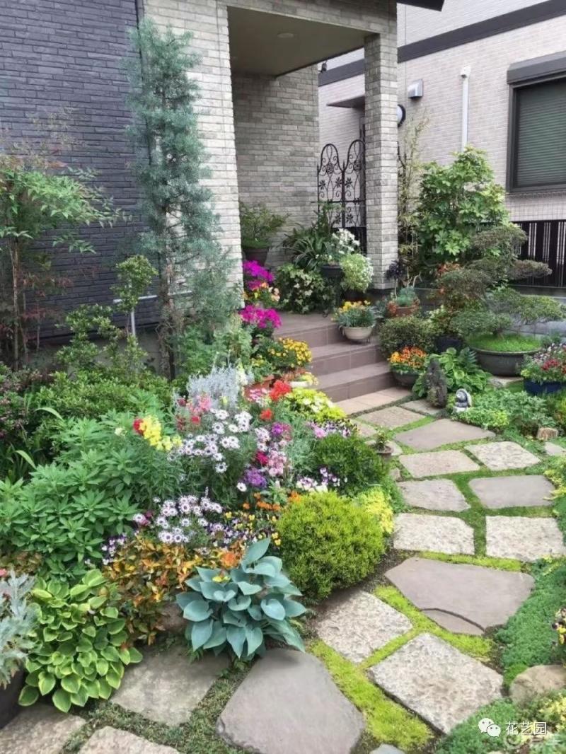 在钢筋水泥的城市里有这么一个幽静的小院子真的是惬意泡茶思考人生