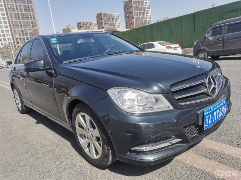 13年奔驰c180, 黑车黑内1.8t顶配, 天窗,导航, 真皮